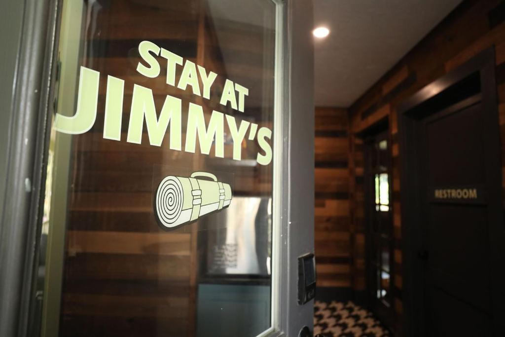 Stay At Jimmy'S Woodstock Exterior photo